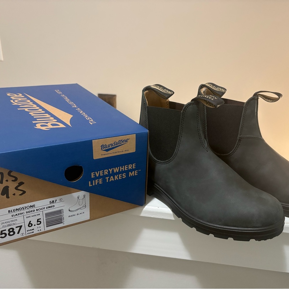 Blundstone Men’s Black Chukka Boots